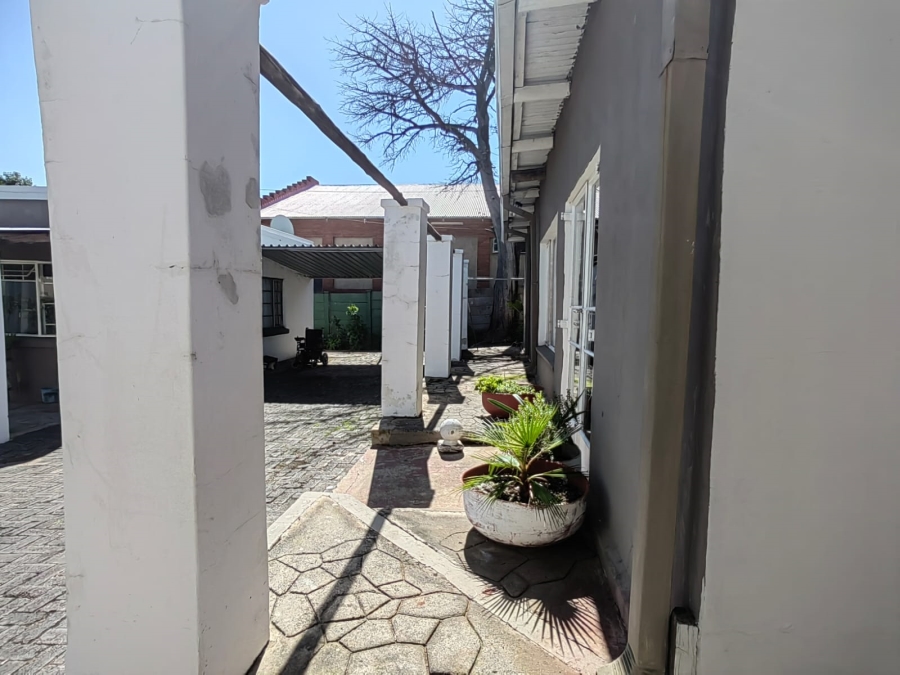11 Bedroom Property for Sale in Parys Free State